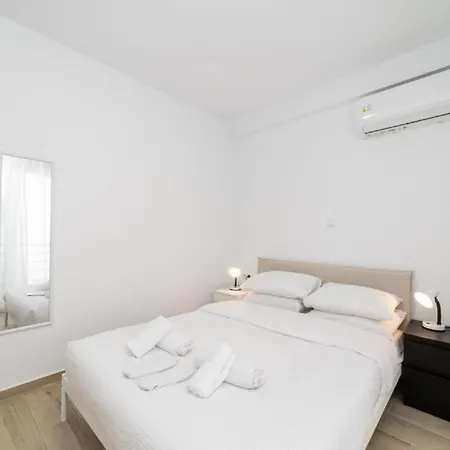 Sea & Salt Summer Ease Maisonette Two Bedroom Starlink Wi-fi Διαμέρισμα *