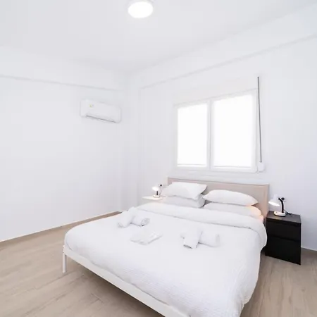 Sea & Salt Summer Ease Maisonette Two Bedroom Starlink Wi-fi Lejlighed Orfánion